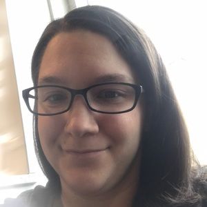 Meet your Posher, Alison